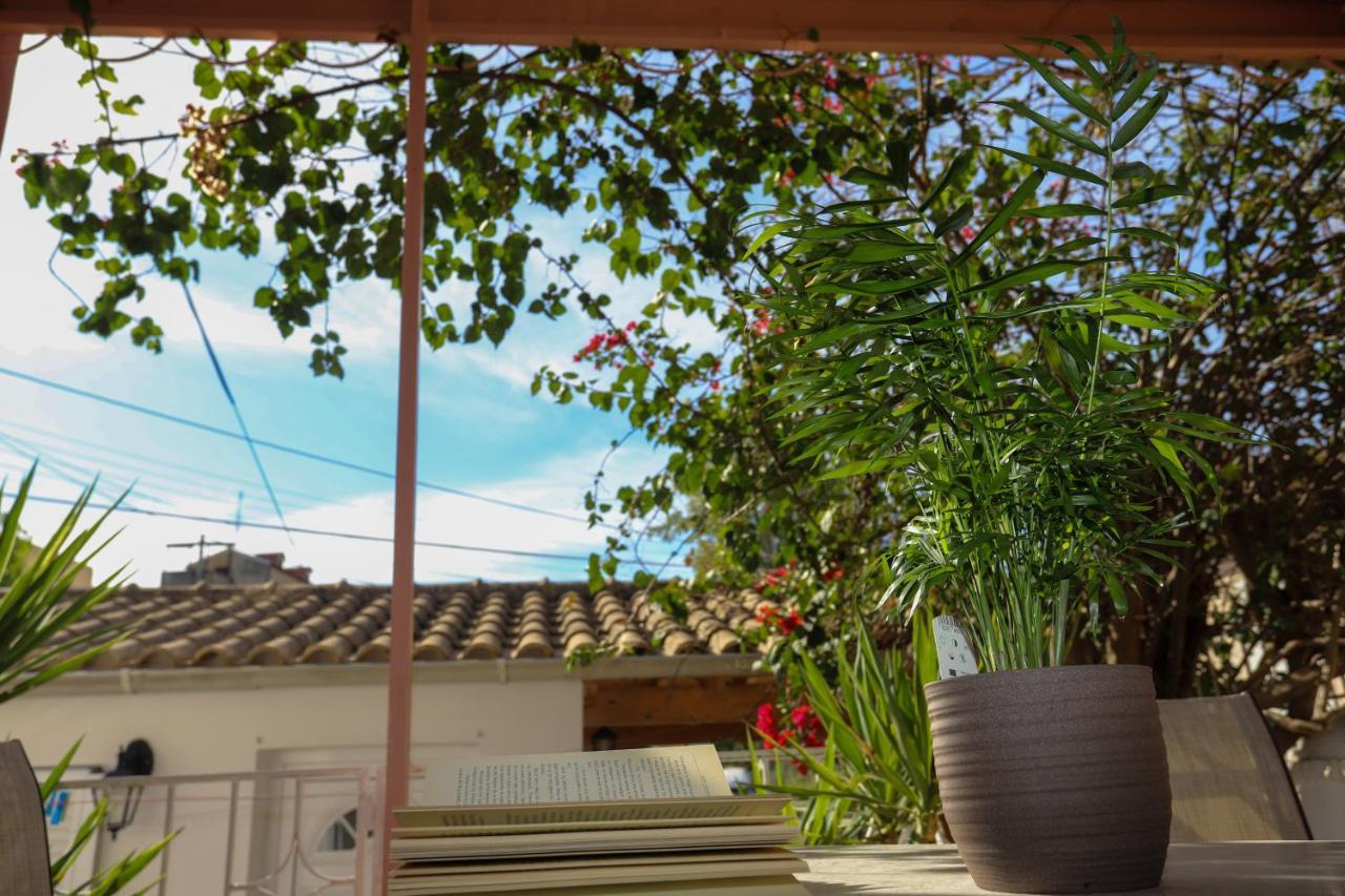 Family House At Corfu Town Apartment Exterior photo